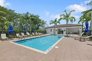 147 SW 185th Way, Pembroke Pines, FL 33029 - Photo 32
