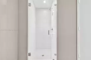 2900 NE 7th Ave, Miami, FL 33137 - Photo 16