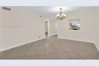 681 S Hollybrook Dr #109, Pembroke Pines, FL 33025 - Photo 6