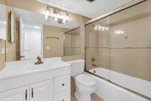 681 S Hollybrook Dr, Pembroke Pines, FL 33025 - Photo 12