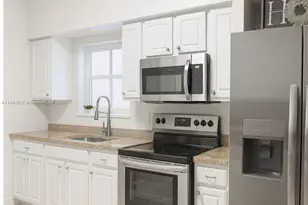 800 SW 26th Ct, Fort Lauderdale, FL 33315 - Photo 10