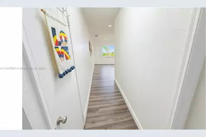 800 SW 26th Ct, Fort Lauderdale, FL 33315 - Photo 16