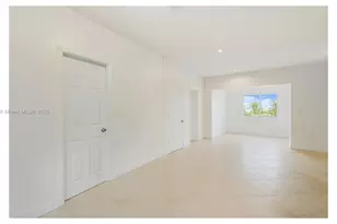 800 SW 26th Ct, Fort Lauderdale, FL 33315 - Photo 8