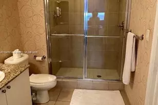19501 W Country Club Dr, Aventura, FL 33180 - Photo 34