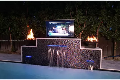 4162 NE 21st St, Homestead, FL 33033 - Photo 4