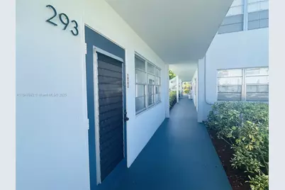 293 Newport T #293, Deerfield Beach, FL 33442 - Photo 12