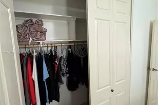 71 NW 76th St, Miami, FL 33150 - Photo 14