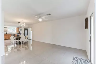 248 Carlisle Dr, Miami Springs, FL 33166 - Photo 2