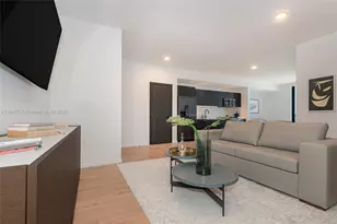 398 NE 5th St, Miami, FL 33132 - Photo 4