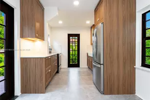 690 NE 118th St, Biscayne Park, FL 33161 - Photo 10