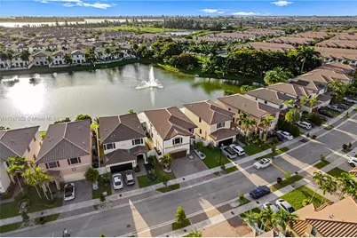 8776 W 33rd Ave, Hialeah, FL 33018 - Photo 58