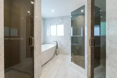 1981 S Oak Haven Cir, Miami, FL 33179 - Photo 20