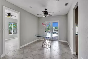 571 SE 11th St, Pompano Beach, FL 33060 - Photo 8