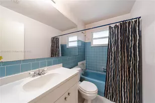 5103 NW 54th Ct, Tamarac, FL 33319 - Photo 10