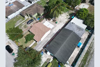 1790 NW 85th St, Miami, FL 33147 - Photo 8