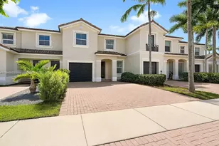 1070 NE 42nd Ave, Homestead, FL 33033 - Photo 2