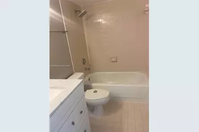 1368 NW 24th Ave #1368, Miami, FL 33125 - Photo 12