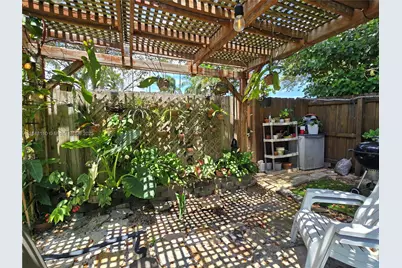 2237 NW 15th Pl, Homestead, FL 33030 - Photo 8