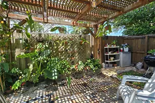 2237 NW 15th Pl, Homestead, FL 33030 - Photo 8