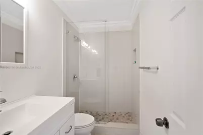 900 Atlantic Shores Blvd #215, Hallandale Beach, FL 33009 - Photo 8