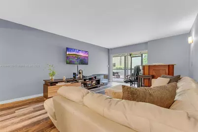 23380 Carolwood Ln #101, Boca Raton, FL 33428 - Photo 10