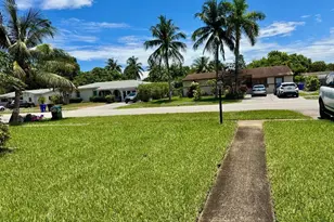 412 E Evanston Cir, Fort Lauderdale, FL 33312 - Photo 2