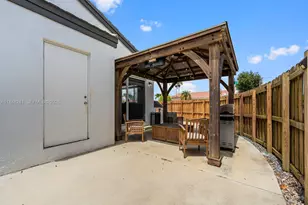 14310 SW 175th Terrace, Miami, FL 33177 - Photo 32