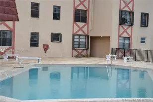 1325 W 68th St, Hialeah, FL 33014 - Photo 18