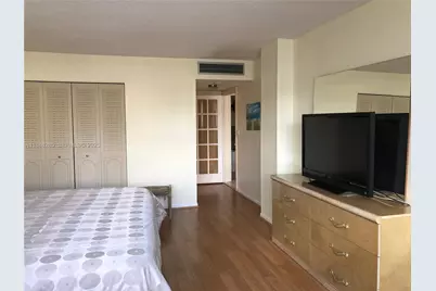 100 Golden Isles Dr #706, Hallandale Beach, FL 33009 - Photo 14