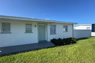 10541 SW 184th St, Cutler Bay, FL 33157 - Photo 1
