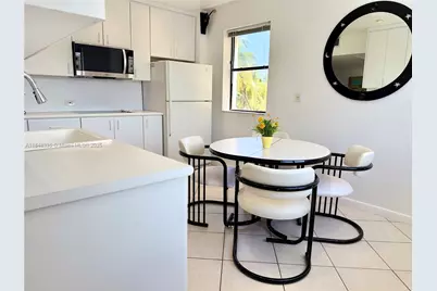 1390 Ocean Dr #3, Miami Beach, FL 33139 - Photo 1