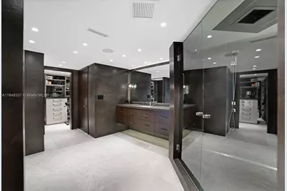 10155 Collins Ave #1710, Bal Harbour, FL 33154 - Photo 22