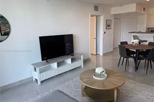 1155 Brickell Bay Dr, Miami, FL 33131 - Photo 6