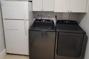 2710 SW 31st Ave, Miami, FL 33133 - Photo 14