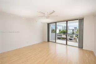 3703 NE 166th St, North Miami Beach, FL 33160 - Photo 4