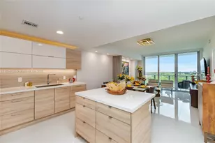 16385 Biscayne Blvd, North Miami Beach, FL 33160 - Photo 6