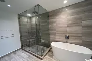 3250 NE 188th St, Aventura, FL 33180 - Photo 18