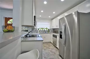 1419 N 16th Ct, Hollywood, FL 33020 - Photo 4