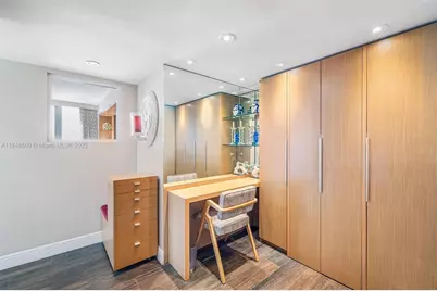 1100 West Ave #820, Miami Beach, FL 33139 - Photo 38