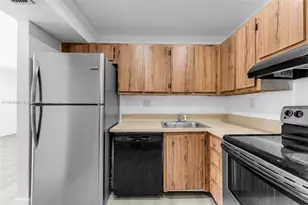 6911 SW 129th Ave, Miami, FL 33183 - Photo 6