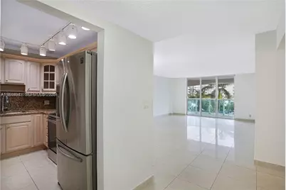 3800 S Ocean Dr #414, Hollywood, FL 33019 - Photo 2
