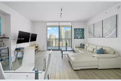 999 SW 1st Ave #2717, Miami, FL 33130 - Photo 2