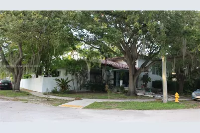 1051 NE 86th St, Miami, FL 33138 - Photo 4