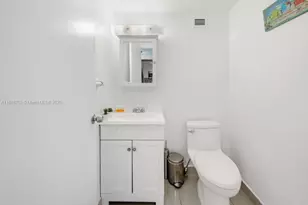 5601 Collins Ave, Miami Beach, FL 33140 - Photo 14