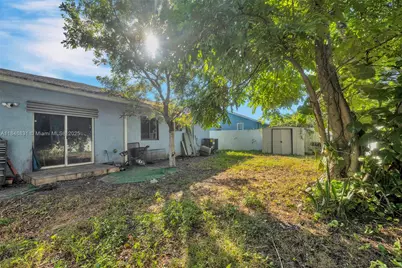 1933 NW 85th St, Miami, FL 33147 - Photo 18