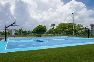 1800 NE 114th St, Miami, FL 33181 - Photo 20