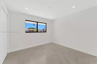 7993 W 18th Ln, Hialeah, FL 33014 - Photo 26
