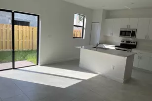 212 SW 159th Ter, Pembroke Pines, FL 33027 - Photo 8