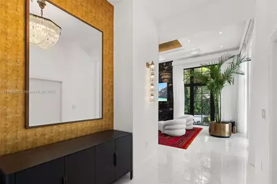 2321 N Bay Rd, Miami Beach, FL 33140 - Photo 10