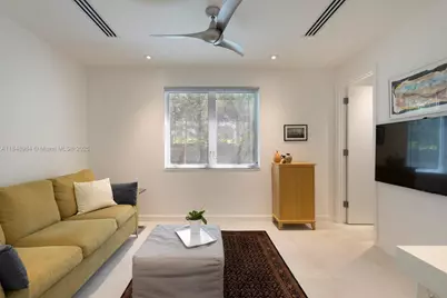 3175 Washington St, Miami, FL 33133 - Photo 24